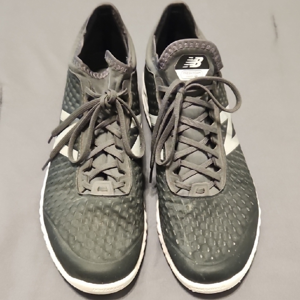 Men's New Balance Fresh Foam Gray Athletic Shoes-size 11.5